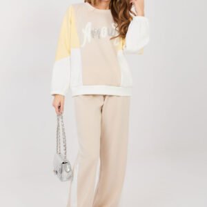 Spodnie Komplet Model IT-KMPL-22210.95 Beige - Rue Paris