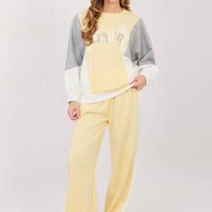 Spodnie Komplet Model IT-KMPL-22210.93 Light Yellow - Rue Paris