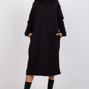 Sukienka Model RV-SK-7463.24X Black - Rue Paris